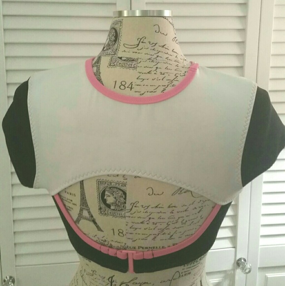 🌊HOST PICK VS Sexy Summer Surf Swim Top 🌊 - Picture 5 of 8